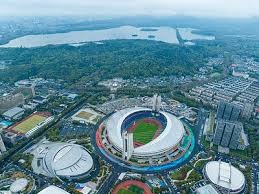 扑克这一步加注太冒险（这一手扑克加注风险过高）