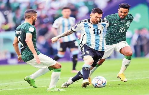 半场战报-波尔津吉斯17+6 杜兰特20分 绿军13记三分领先太阳19分